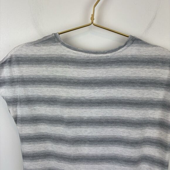 Lululemon Gray White Striped‎ T Shirt M/L? - Picture 6 of 6